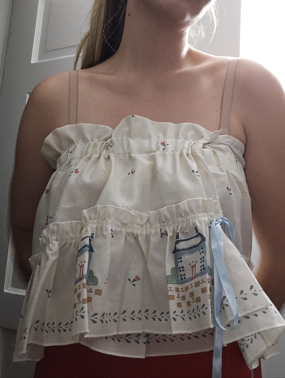 Cottage Core "One Size Fits Many" Adjustable Vuntage Ruffle Top